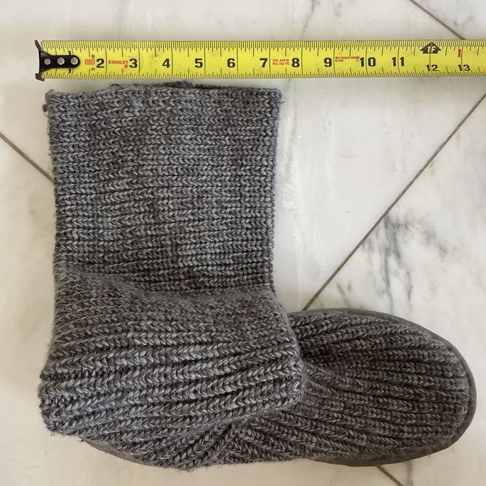 Like new UGG Australia Classic Cardy Cable Knit Gray Knee-High Boots size 8 - Picture 11 of 11